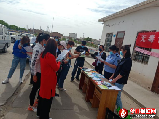 建林社區(qū)計(jì)生協(xié)志愿者開(kāi)展禁毒防艾宣傳活動(dòng)181.png