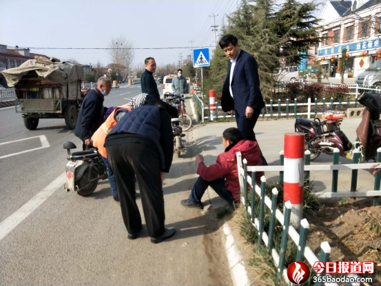 山東沂水縣沂城街道石良店子村網(wǎng)格長魏相伍救死扶傷獻(xiàn)愛心377.png